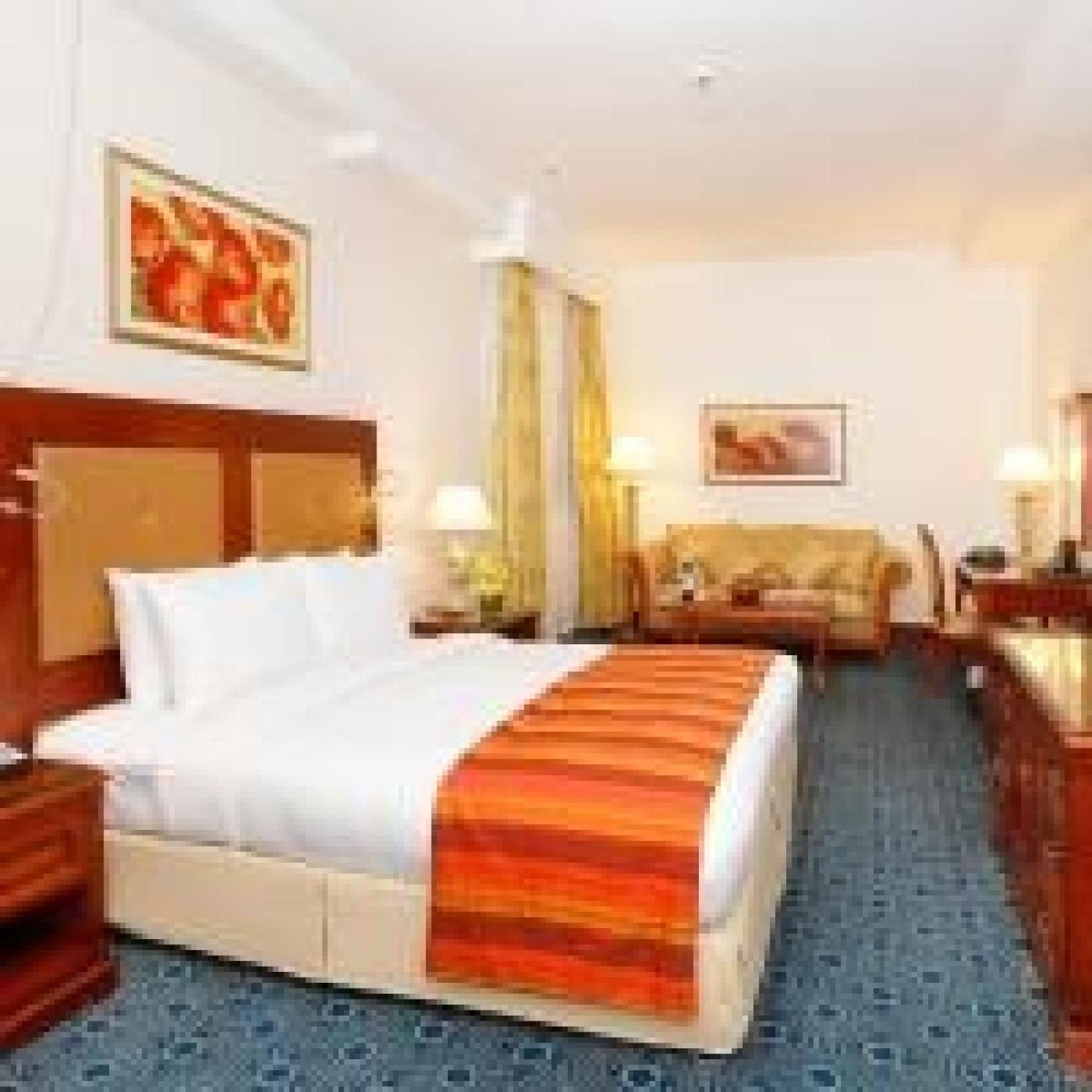 Hotel Dancenter Luxury International