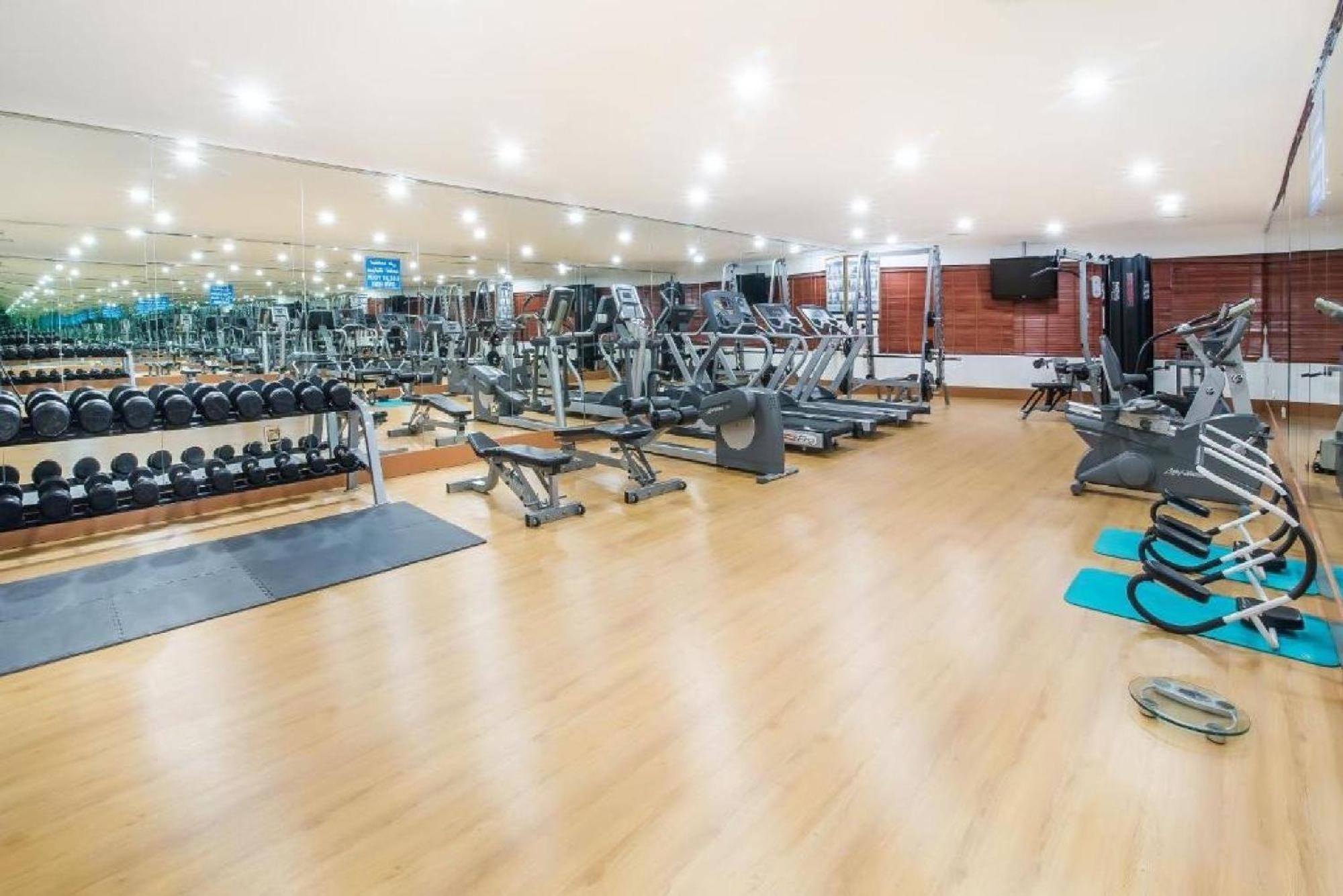 Dancenter Luxury International Hotel